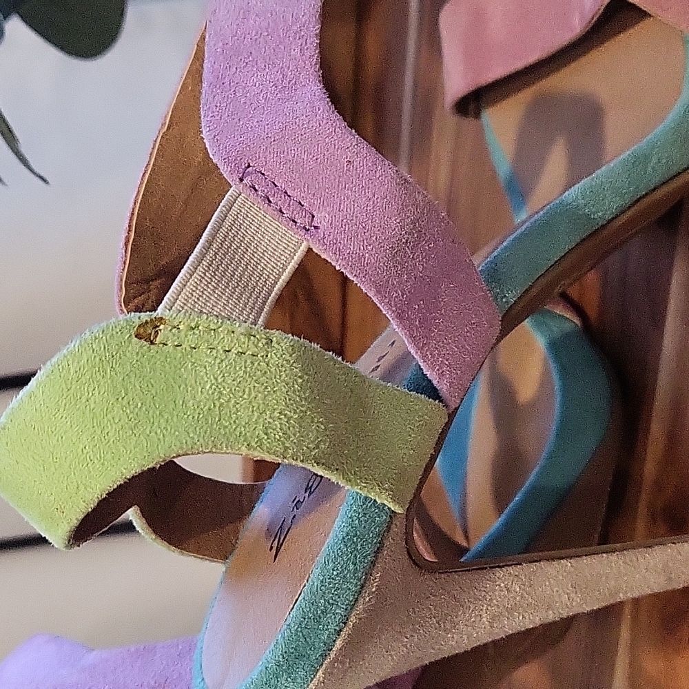 Colorblock heels - Picture 4 of 5